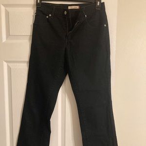Black Levi’s 550 6L